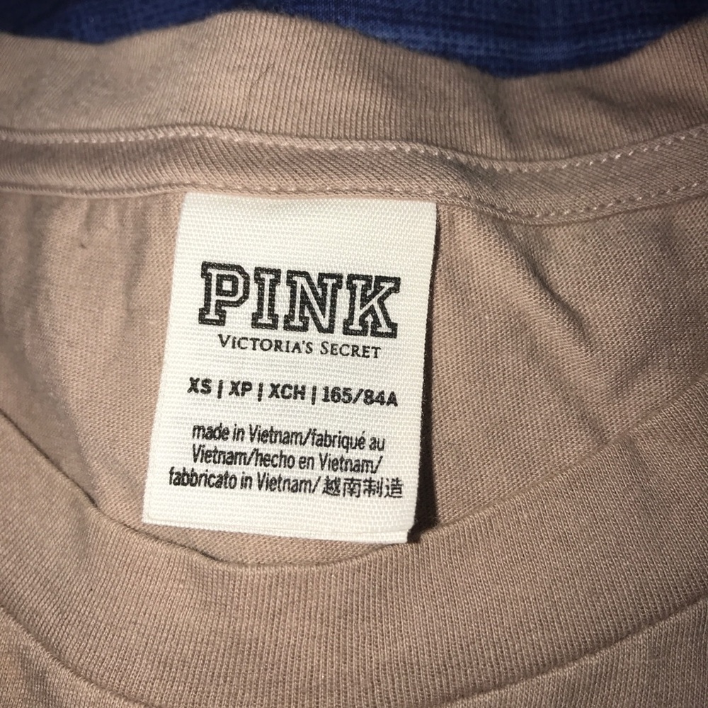 Pink tee ๐ - Picture 2 of 2